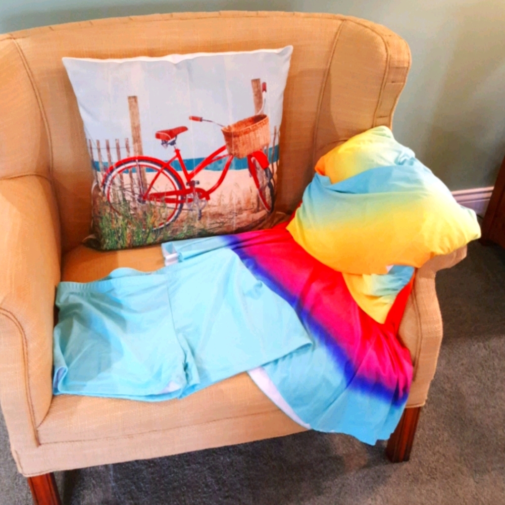 **Multicolor Swim Dress & Shorts (XXL)**